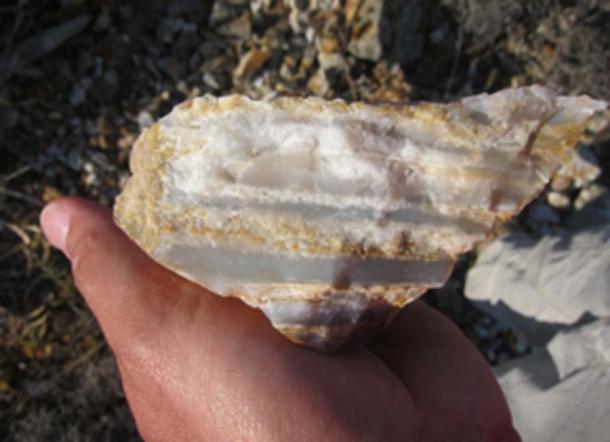 Chert tool found on Naxos where early humans migrated. (Skarpelis)