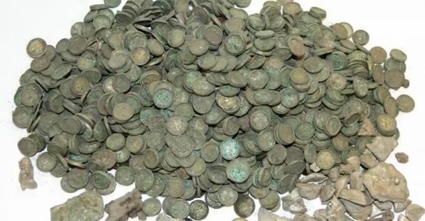 A pot was found filled with Roman denarii. (Institute of Archaeology and Anthropology of the Polish Academy of Sciences / The First News)