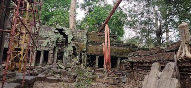 El complejo de Angkor Wat no parece haber sido dañado por árboles caídos. (Knongspor)