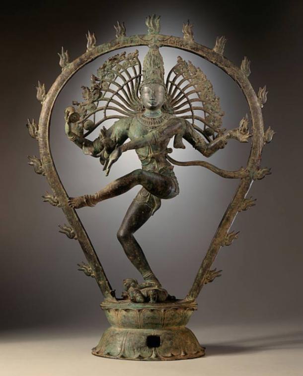 A dancing Shiva. Chola dynasty statue, India. 