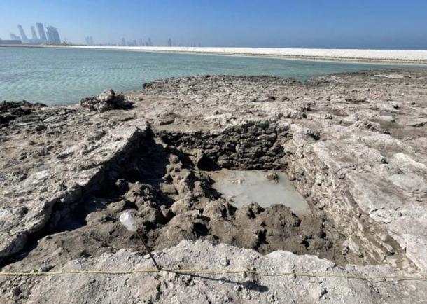 A dig site on the man-made island of Al Sayah, Bahrain, which a British-Bahrain archaeological team dated to at least 1,200 years ago, shedding new light on ancient engineering practices in the region. (Arkeonews)