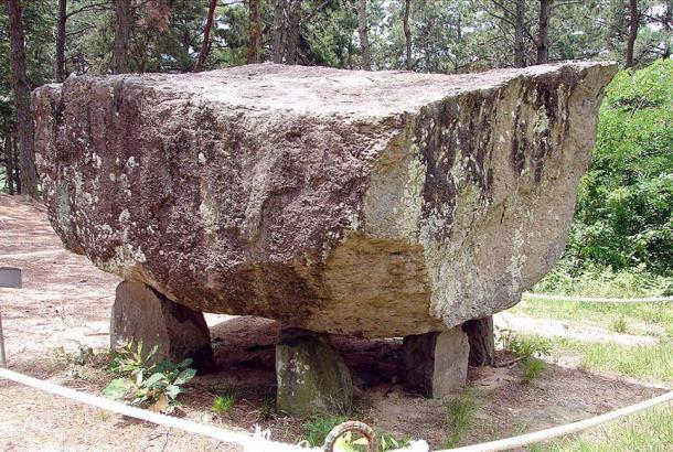 One of the dolmens at the Gochang Jungnim-ri Dolmens