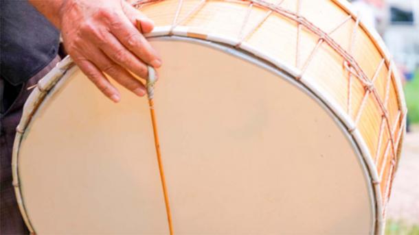 A drum similar to those played as an alarm for Ramadan Sahur. (FATIR29/Adobe Stock)