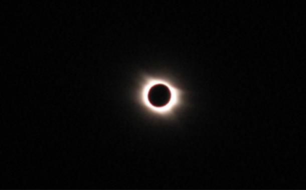 his photograph shows the solar eclipse during the totality phase on March 29, 2006 over Sallum, Egypt. 