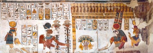 Ancient Egyptian gods (Amun-Ra and goddess Mut can be seen to the right) and pharaohs found in the Khonsu Temple. (kairoinfo4u / CC BY-NC-SA 2.0)
