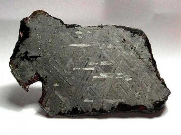 An end cut from the Toluca iron meteorite. (H. Raab/ CC BY SA 3.0)
