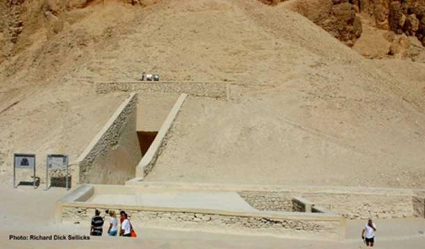 The entrance to KV62, the tomb of Tutankhamun (Bottom right) in the Valley of the Kings – that lay undisturbed for millennia beneath debris from the tomb of Ramesses VI (Nineteenth Dynasty) over which ancient workmen’s huts were built.
