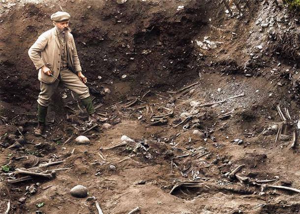 Первые раскопки массовых захоронений времен битвы при Висбю в 1361 году под руководством Оскара Вильгельма Веннерстена в 1905 году. (Юлиус Яаскеляйнен / CC BY 2.0)
