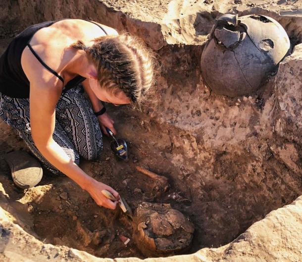 Experts hope to gain insights from further study of the site, sword, and artifacts recovered. (Mamai Gora / Facebook)