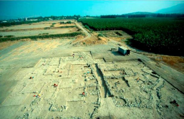 Part of the extensive Sha'ar HaGolan excavation area. (Yosef Garfinkel / CC BY-SA -3.0)