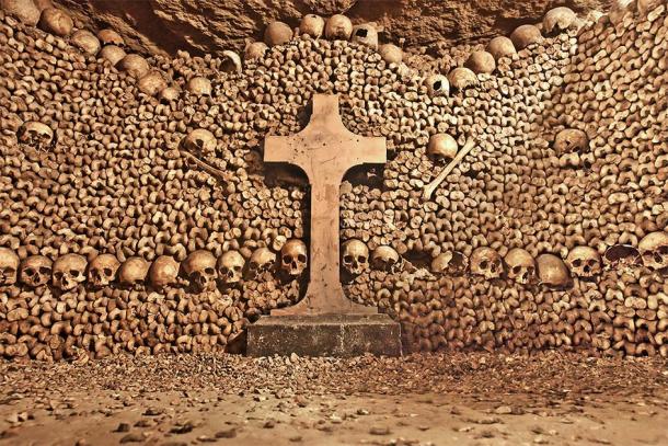 The famous Catacombs of Paris. (Guy Bryant / Adobe Stock)