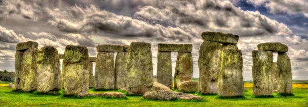 The famous standing sarsen stones at Stonehenge form a key part of the Stonehenge calendar, which marked the passage of the seasons in prehistoric times. (Leonid Andronov / Adobe Stock)
