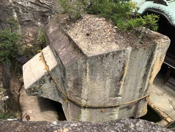 Ishi-no-Hoden: Japan’s Colossal Floating “Anti-epidemic” Megalith