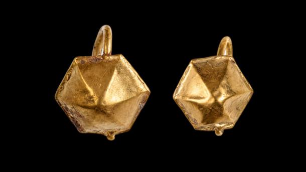 Gold earrings from the 1,750-year-old child&rsquo;s grave at Stara Zagora.