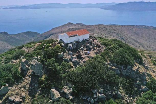 The summit of Mount Ellanio was used by Myceneans fleeing the Bronze Age collapse and used as a refuge. Source: Greek Ministry of Culture.