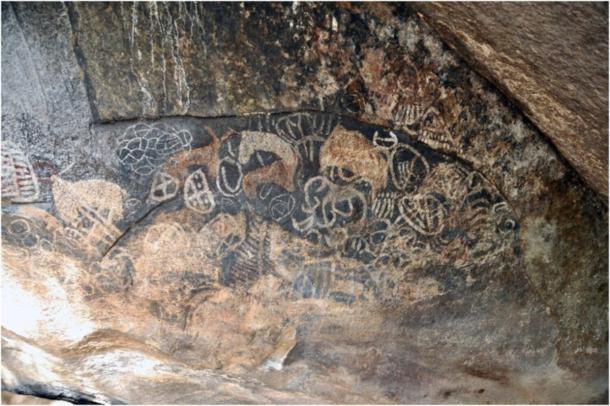 Kakapel rock art panel.