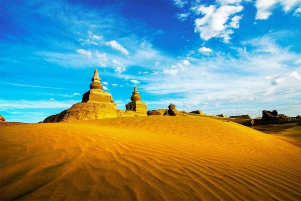 The ruins of Khara Khoto in the Gobi Desert. Source: Wirestock /Adobe Stock