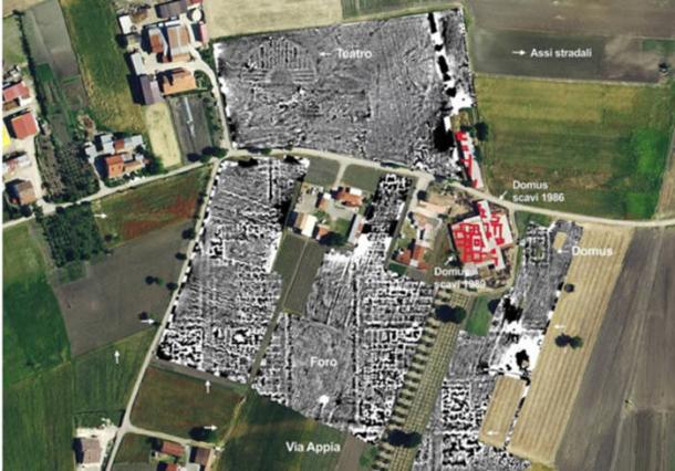 Orthophoto and magnetic survey map showing the newly identified forum and theater structures at Fioccaglia.