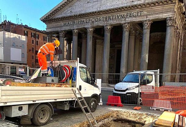 An ancient imperial floor has been discovered in the latest Rome sinkhole, right in front of the Pantheon. Source: Virginia Raggi