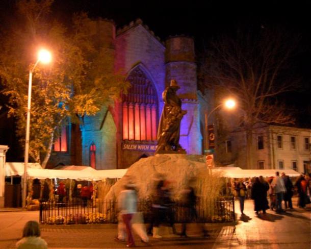 Witch Museum, Salem Commons, on Halloween.