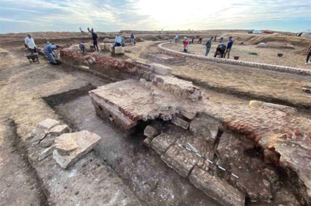 Sacred Water Temple Uncovered at Pelusium Rewrites Ancient History