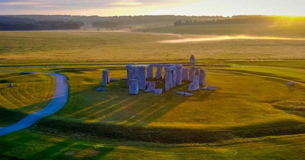 Stonehenge Activates On the Winter Solstice Sunset‚ Not Sunrise