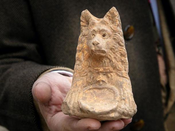 The terracotta dog statue found beneath the streets of central Rome, Italy. Source: Soprintendenza Speciale Roma