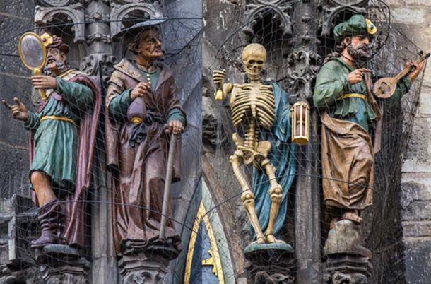 Top - représentations de la vanité et de l'usure (CC BY SA 3.0) la mort et la luxure.