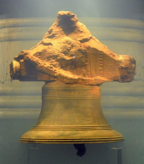 The galley (dining room) bell of the Whydah pirate ship