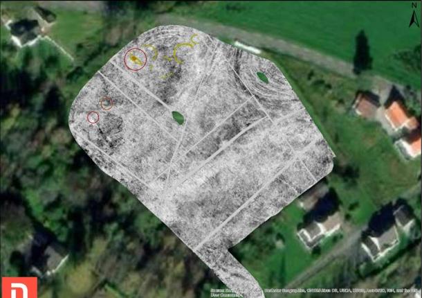At Øyesletta, the georadar surveys have not only uncovered a boat grave, but also a number of burial mounds. (Jani Causevic, NIKU)