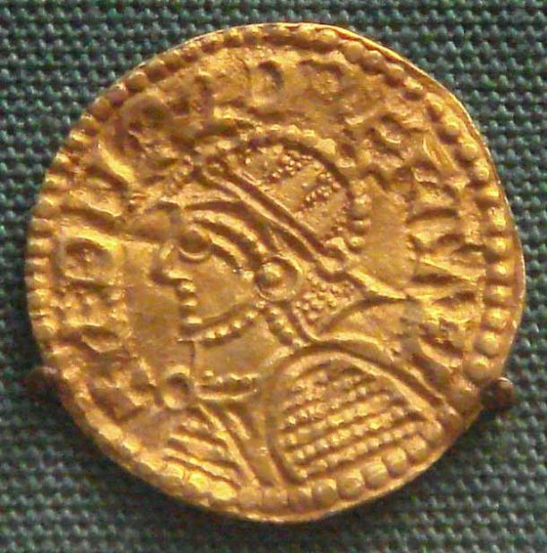 A gold mancus of young Anglo-Saxon King Aethelred II wearing armor from 1003–1006 AD. (PHGCOM / Public domain)