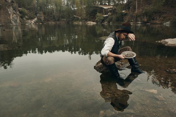 Why were gold diggers murdered and decapitated in the Nahanni Valley? Source: dmitry_zubarev / Adobe Stock