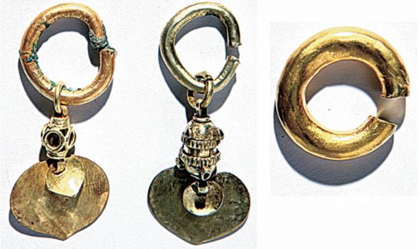 The woman was found to be wearing this golden earring.