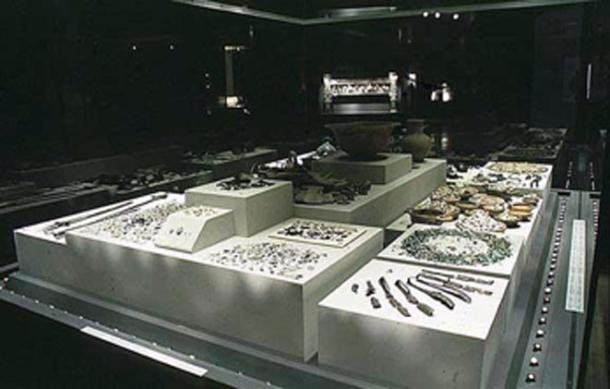 The grave goods of Philip II. (Vlas2000 / CC BY-SA 3.0)
