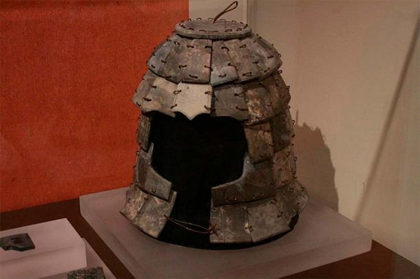 Stone armor helmet. (CC BY 2.0)