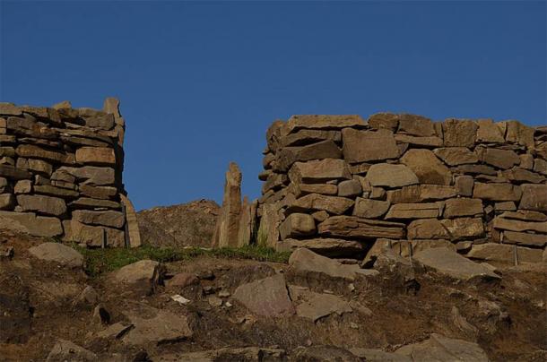 Part of the wall of the hillfort at Maszkowice (CC by SA 4.0 / Maszko78)