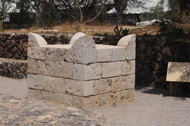 El raro altar con cuernos encontrado en Tel Be'er Sheva, el primero descubierto en Israel (CC BY-NC-ND 2.0)