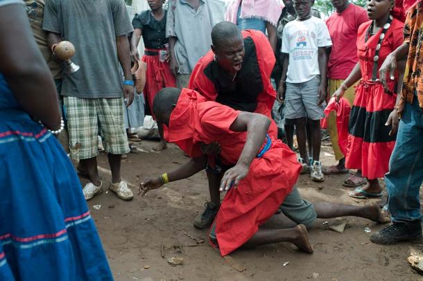 A houngan Voodoo priest ritual in Haiti based on the religious beliefs of the Kingdom of Dahomey in the present-day Benin Republic of Africa. (Anthony Karen / CC BY 4.0)