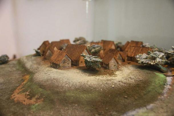 Reproduction of a Cucuteni-Trypillian village. (CristianChirita / CC BY-SA 3.0)