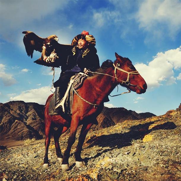 Representation of a Hun on horseback with a falcon on his arm. (Rawpixel.com / Adobe stock)