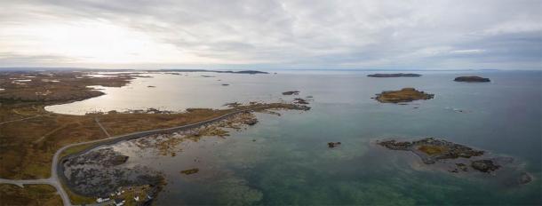 Aerial panoramic view of L’Anse aux Meadows, an archaeological site located on northernmost tip of the island of Newfoundland. Evidence of a Norse presence was discovered there in the 1960s, the only one of its kind in North America. (edb3_16 / Adobe Stock)