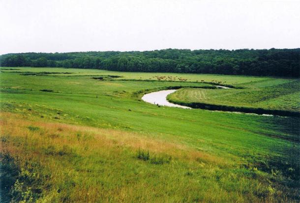 The Tollense river valley near the town of Burow, Germany looks peaceful, but this was the site of the so-called Tollense battle which is now known to be Europe’s oldest massacre site. (Botaurus-stellaris / Public domain)