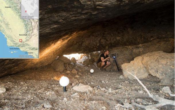 Archaeologist doing laser scanning inside the Pinwheel Cave in California. (Robinson et. al / PNAS)