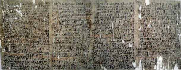 Fotos fusionadas que representan una copia del antiguo papiro egipcio conocido comúnmente como "El papiro de Westcar", escrito en texto hierático.  (Keith Schengili-Roberts / CC BY-SA 3.0)