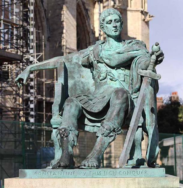 Modern bronze statue of Constantine I in York, England, near the spot where he was proclaimed Augustus in 306 (Chabe01 / CC BY-SA 4.0)