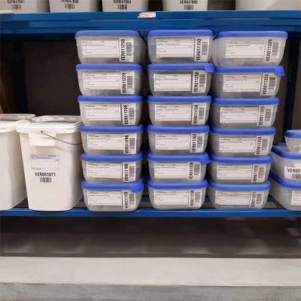 The Roman coin depot in the thief’s home clearly indicates that he was organized for doing business: in this case trading in illegal artifacts. (Agentschap Onroerend Erfgoed)