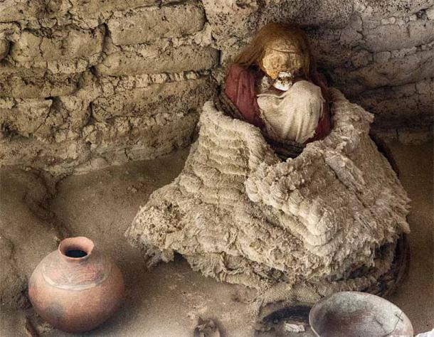 Nazca mummy at the cemetery of Chauchilla near Nazca, Peru. (Matthias Kestel/Adobe Stock)