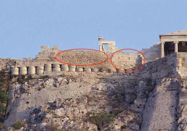 Evidence of reconstruction phases in the Athenian Acropolis’ cyclopean wall. The older, much more precise Category 2 and 3 ashtar masonry to the right, with the latter, clearly rougher, Category 1 stonework, no doubt added after a routine destruction of the Acropolis. Notice the use of column drums in the wall, fitted above more Category 2 masonry - this is also present at other misinterpreted ancient sites, like Baalbek, Lebanon. (YSMA / edited by author)