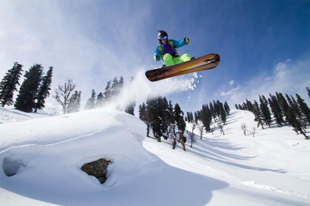 Thanks to modern science, the harshness of winter was converted into romanticism. Now, adventurers from around the world visit Kashmir to enjoy winter trekking and sports. (kistya / Adobe Stock)