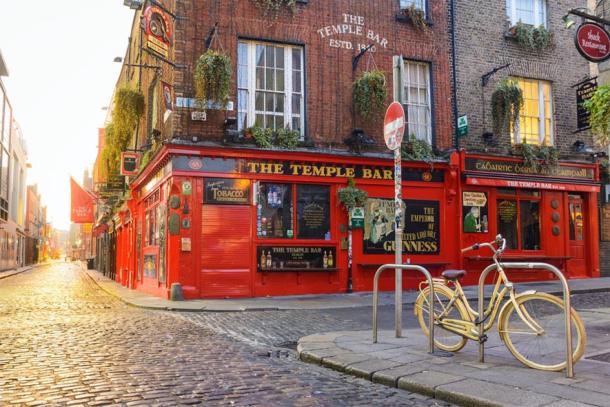 The Temple Bar in Dublin. (jon_chica / Adobe stock)